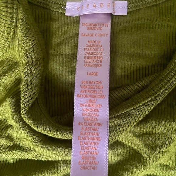 Rihanna Savage X Fenty Set - Picture 2 of 3